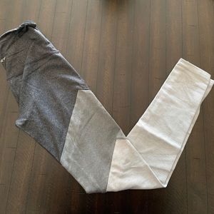Grey leggings